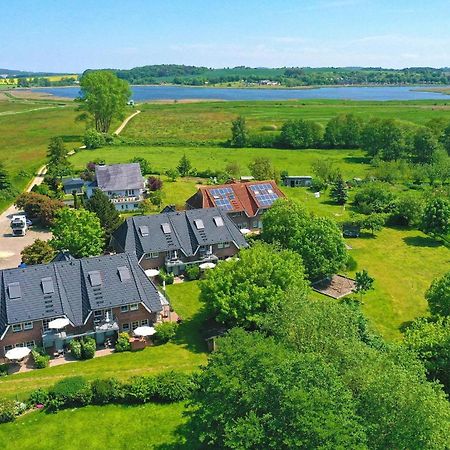 Idyllische 2-Zimmer Ferienwohnung Mitten In Der Natur Lancken-Granitz Luaran gambar